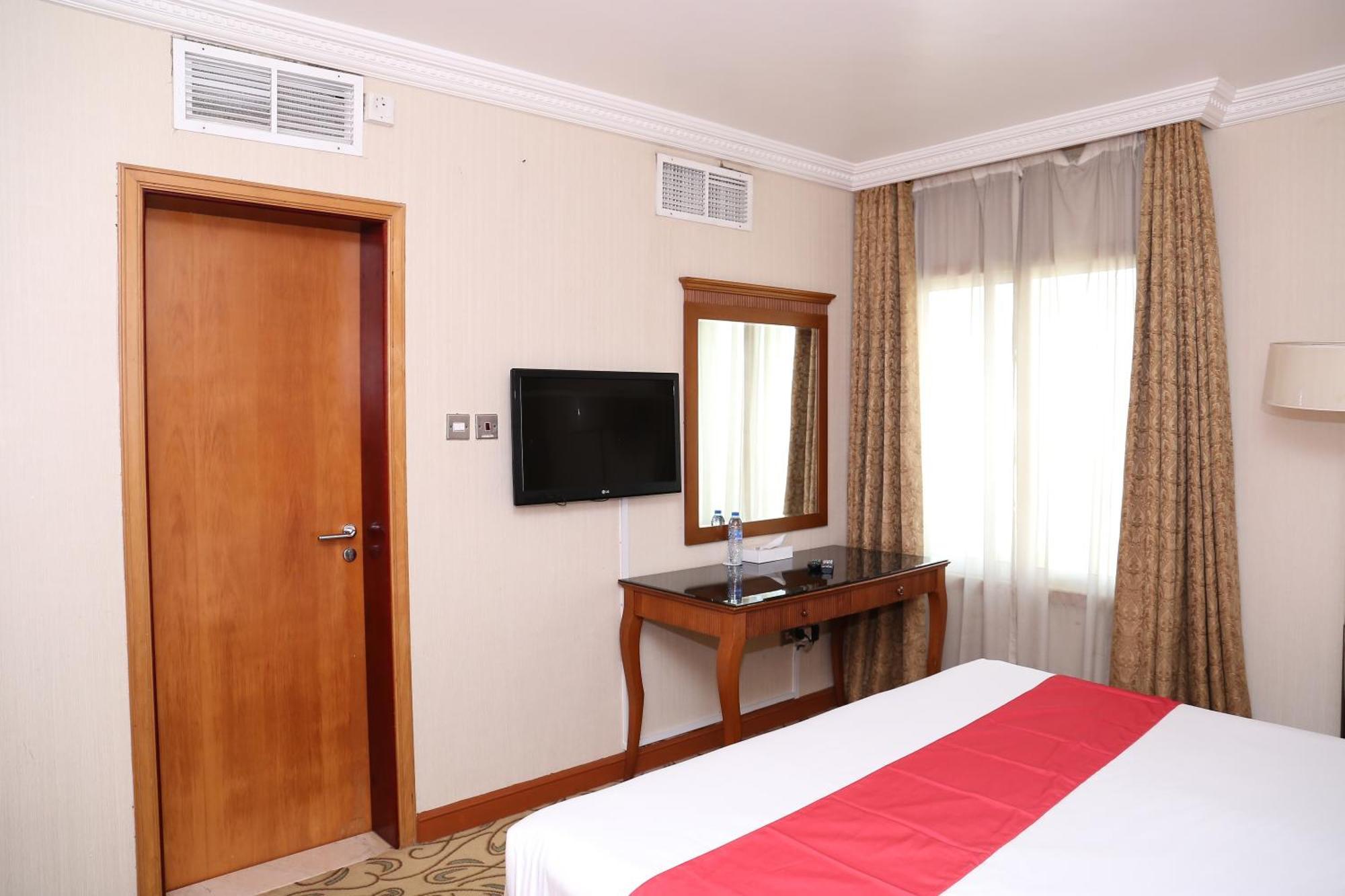 City Plaza Hotel Φουτζάυρα Εξωτερικό φωτογραφία